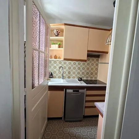 T2 Cosy Vue Montagne, Proches Adour, Thermes à 5 Min, Centre 3 Min, Appartement *