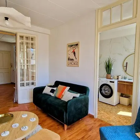 T2 Cosy Vue Montagne, Proches Adour, Thermes A 5 Min, Centre 3 Min, 1er Etage Apartman *